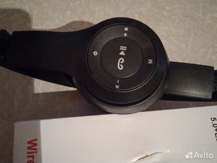 Беспроводные наушники