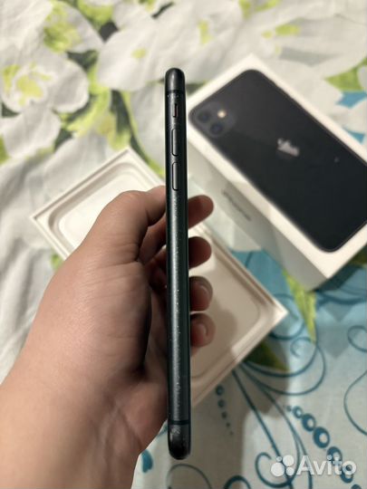 iPhone 11, 64 ГБ
