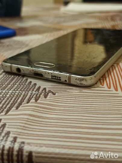 Samsung Galaxy A7 (2016) SM-A710F, 3/16 ГБ