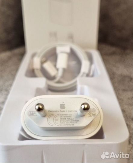 Быстрая зарядка для iPhone с кабелем