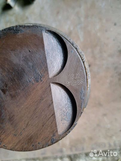 Поршень Шатун на BMW E65 E66