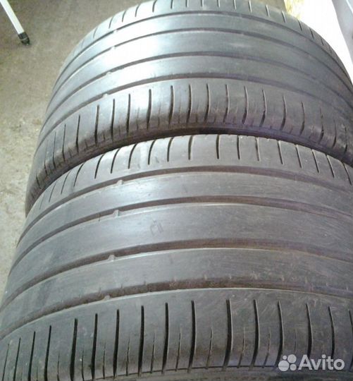 Pirelli P Zero Rosso 295/30 R19