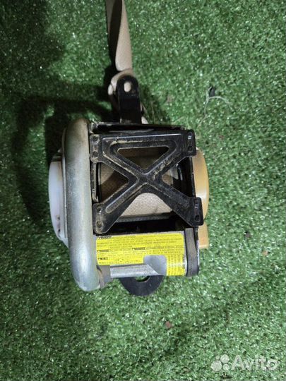 Ремень безопасности передний Toyota Land Cruiser