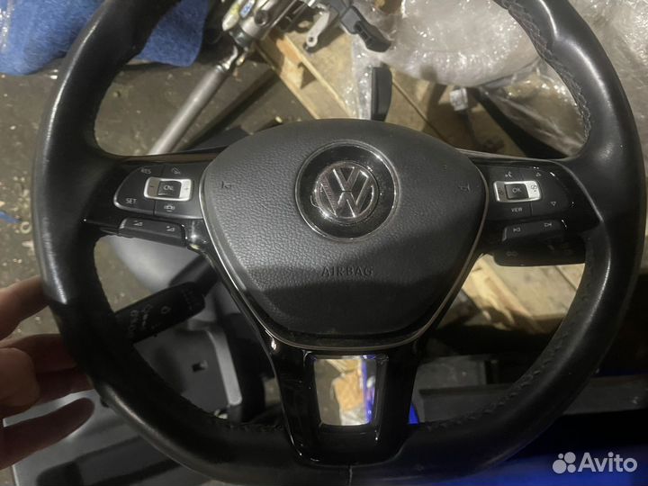 Подушка безопасности в руль Volkswagen Tiguan 2