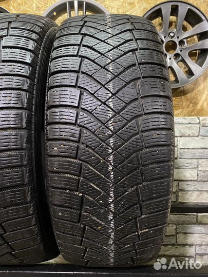 Pirelli Ice Zero FR 235/60 R18