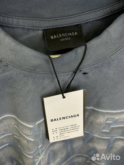 Balenciaga футболка see now
