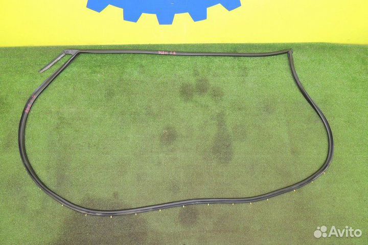 Уплотнение дверное переднее правое Ssangyong