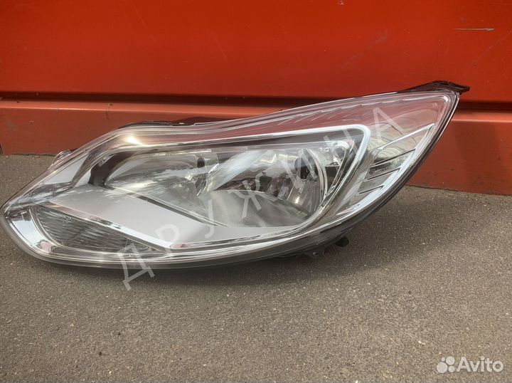Фара левая на Ford Focus 3 11-15
