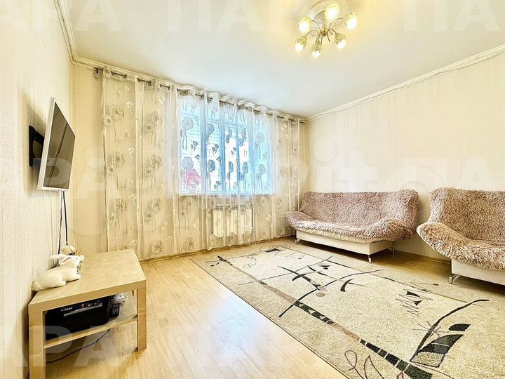 3-к. квартира, 80,6 м², 3/6 эт.