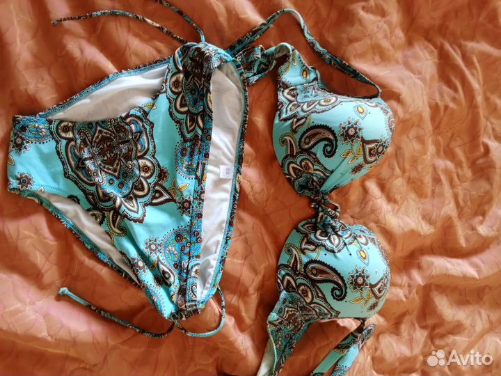 Одежда для женщин 50-52 размера