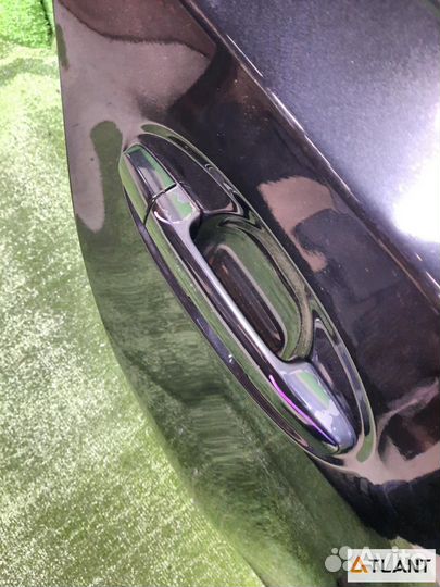 Дверь боковая задний правый toyota IST