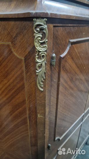 Антикварный кабинеты шкаф