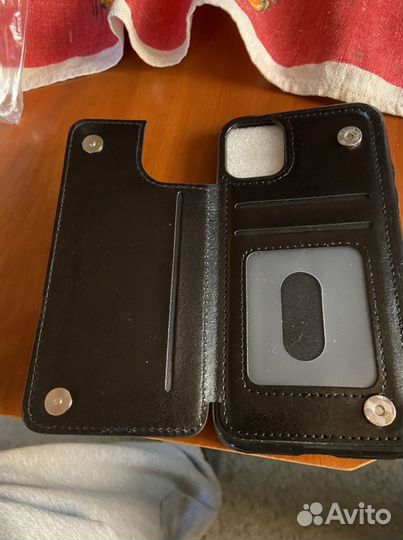 Чехол на iPhone 11