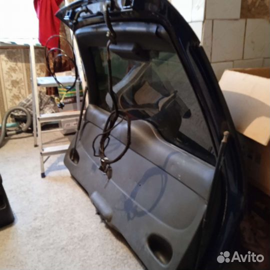 Дверь багажника Форд Мондео 1-2 универсал