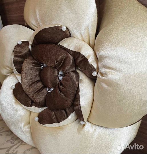 Подушка цветок декоративная