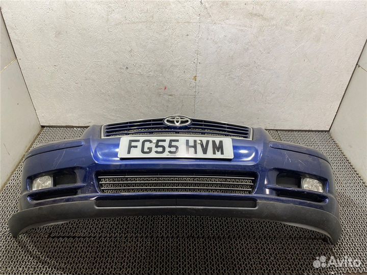 Фара противотуманная (галогенка) Toyota Avensis 2