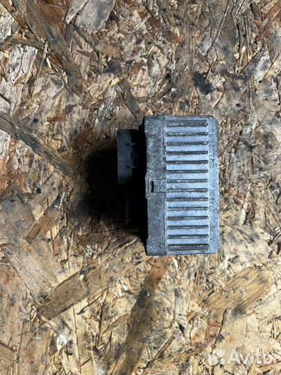 Реле накала свечей Opel Astra J