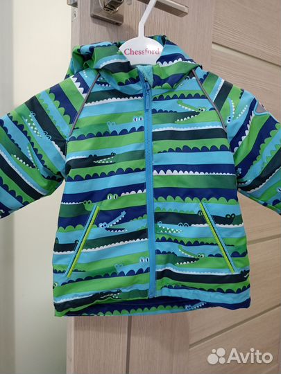 Продам ветровку в отл. Состоянии размер 74