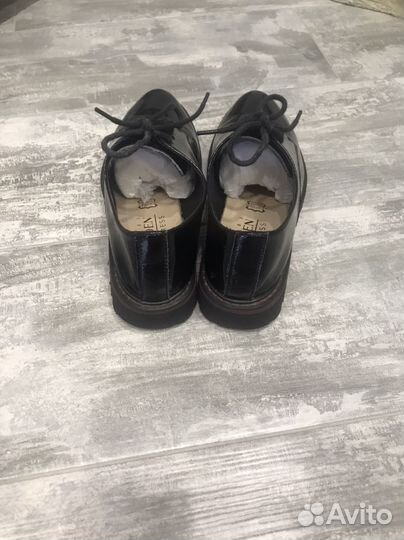 Лоферы женские 37 размер натуральная лак кожа