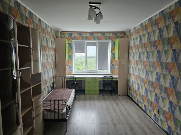 2-к. квартира, 64 м², 8/9 эт.