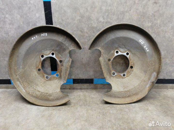 Пыльник тормозного диска задний Mitsubishi