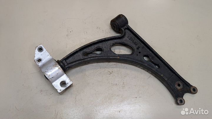 Рычаг подвески Volkswagen Touran, 2008