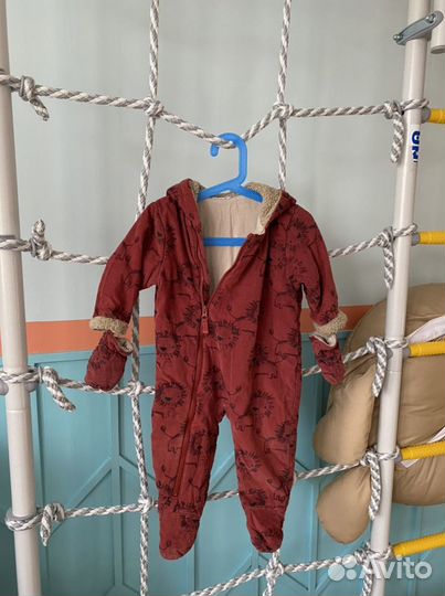 Демисезонный комбинезон next 9-12 мес