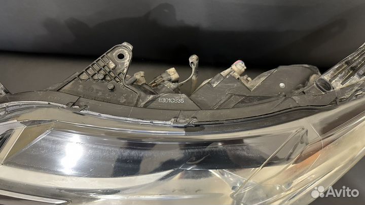 Фара передняя левая mitsubishi pajero sport 3