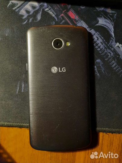 Телефон LG