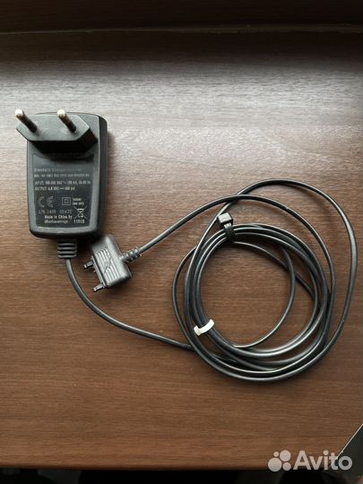 Блок питания Sony Ericsson