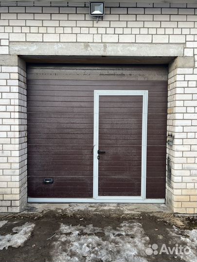 Секционные ворота Doorhan