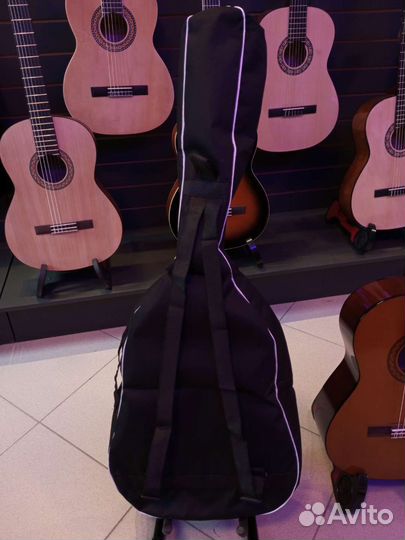 Чехол на гитару