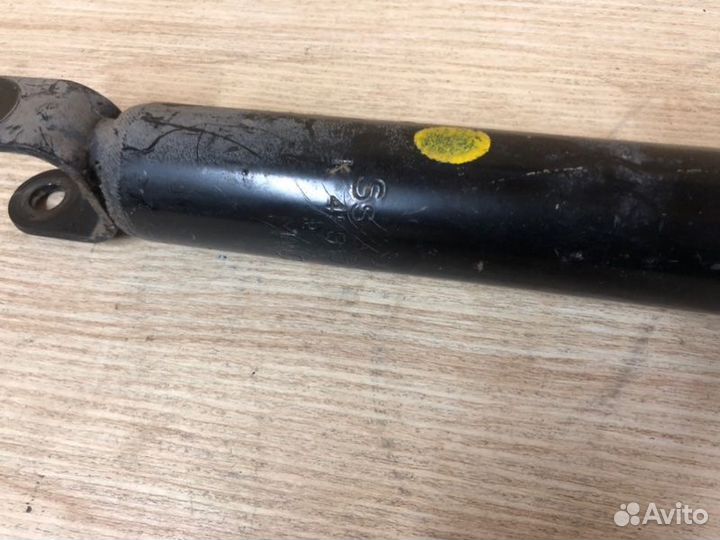 Стойка подвески задняя левая Ssangyong Actyon