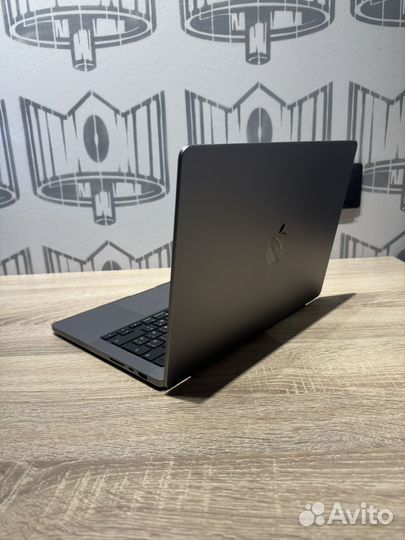 Apple MacBook Pro 14 m1