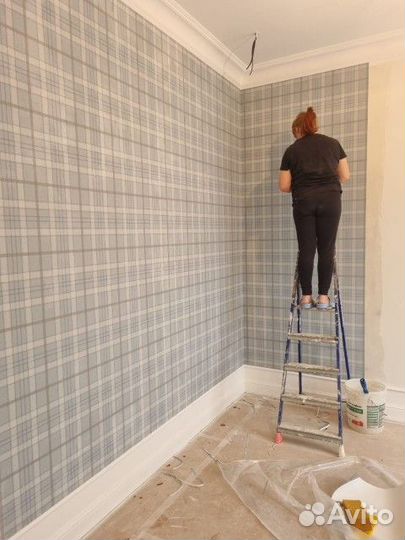 Поклейка обоев от пары мастеров