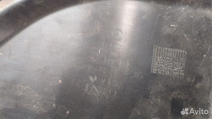 Жабо под дворники Volkswagen Passat 7, 2011