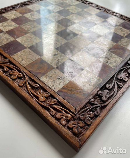 Шахматная доска каменная/деревянная