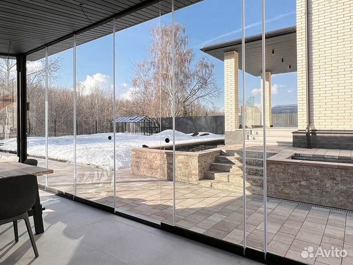 Окна для террас. Безрамные системы