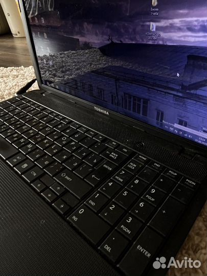 Toshiba ноутбук
