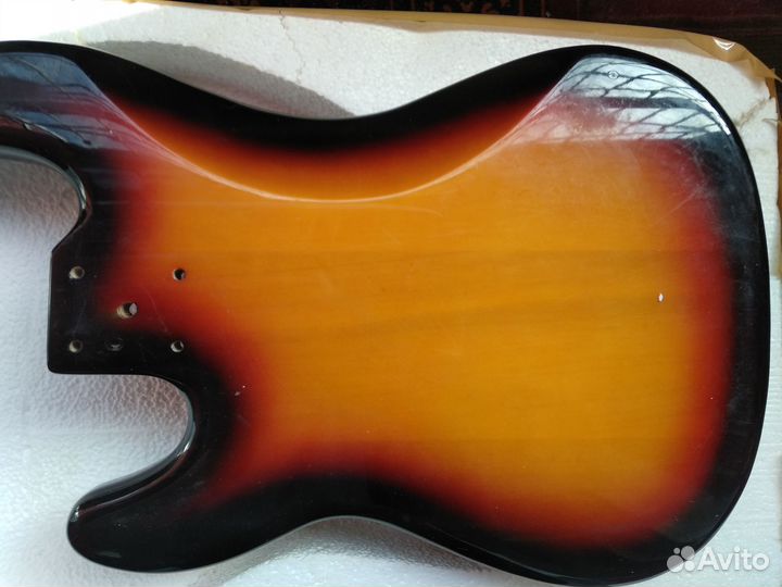 Корпус для бас гитары