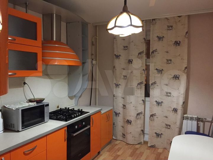 3-к. квартира, 76 м², 5/10 эт.