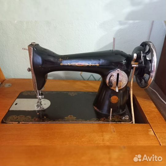 Швейная машина Подольск пмз ножная отдам