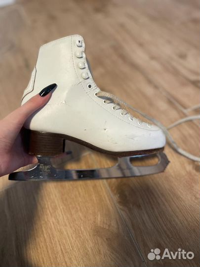 Коньки фигурные детские профессиональные