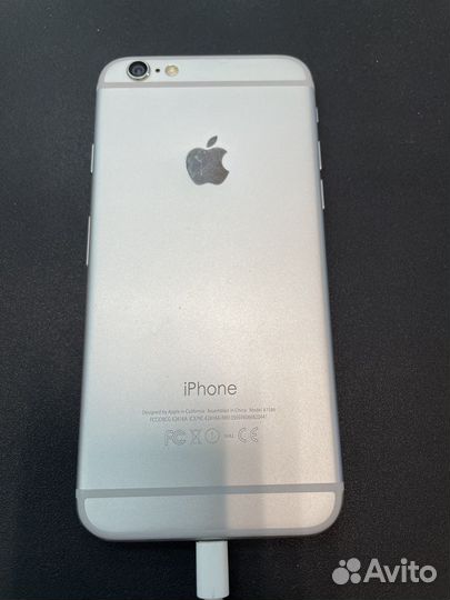 Телефон iPhone 6
