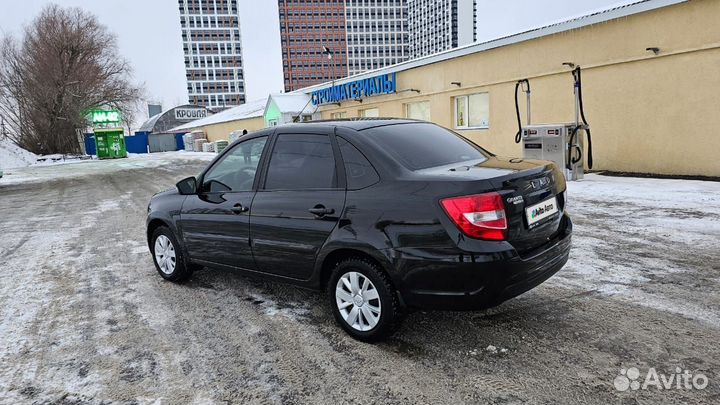 LADA Granta 1.6 МТ, 2020, 38 000 км