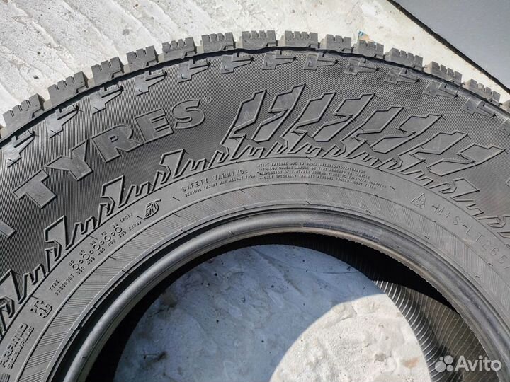 Nokian Tyres Hakkapeliitta LT3 265/75 R16 119Q