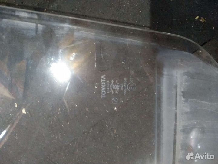 Стекло переднее левое Тойота Ленд Крузер Прадо