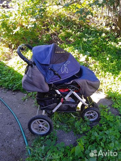 Прогулочная коляска capella