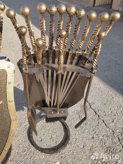 Подарок на день вдв подставка для шампуров