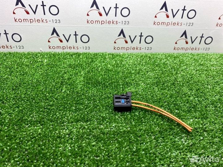 Разъем Audi A4 B8